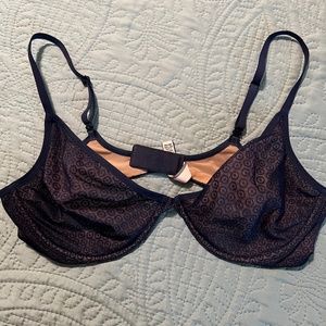 Victoria’s Secret Unlined Plunge Bra
